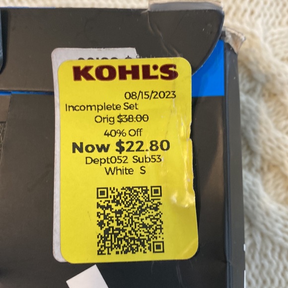 NIB Adidas Performance Tank. Moisture Wicking Stretch Cotton. One Tank only. - Picture 4 of 4